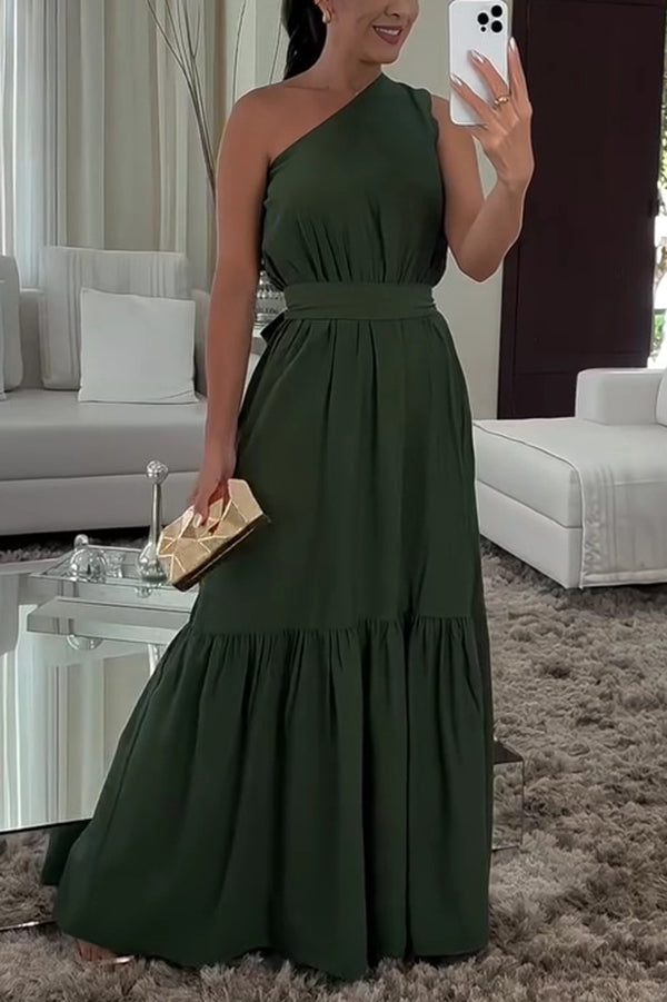 Robe longue unie asymétrique à ceinture nouée à la taille