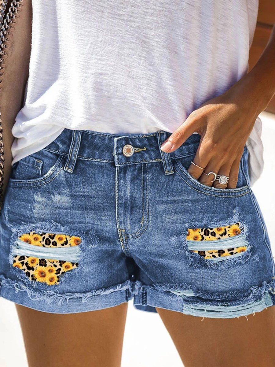 Daisy Patchwork Distressed Pockets Denim Shorts