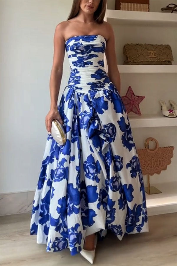 Robe longue à épaules dénudées et corsage froncé à ourlet bouffant et imprimé floral Perfect Moment