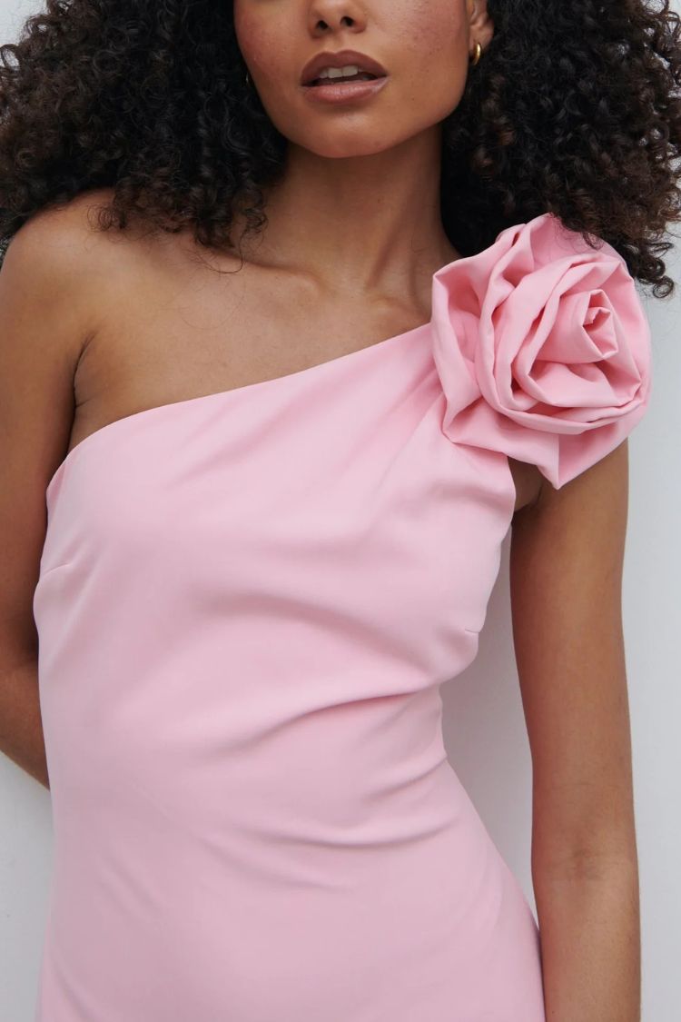 Robe longue extensible fendue à une épaule avec corsage rose amovible Samaya