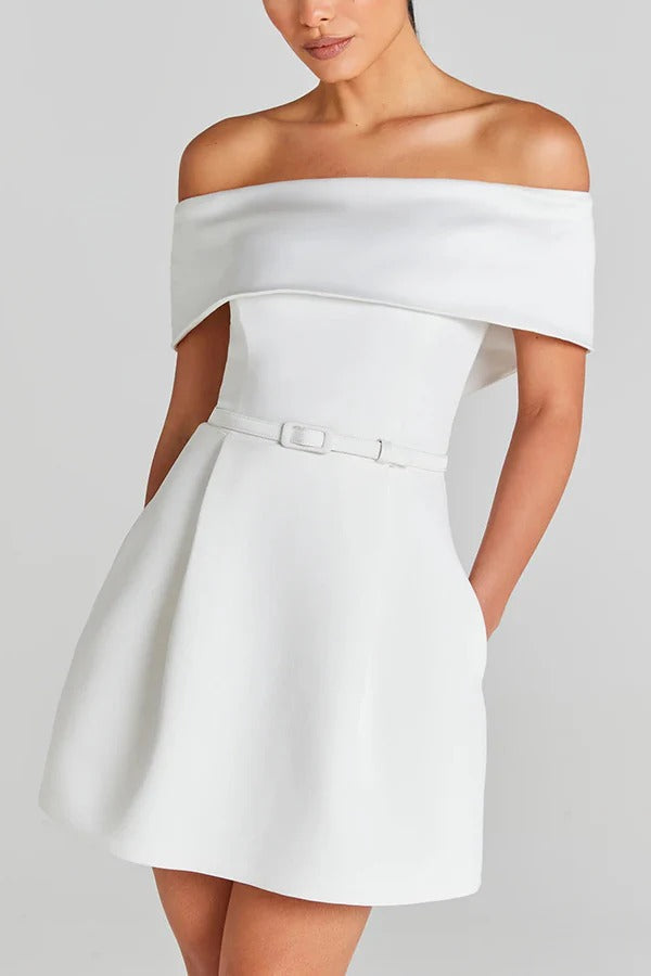 Elegantes Abend-Minikleid mit Revers, Bandeau, abnehmbarem Gürtel und Taschen