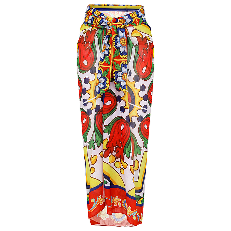 Bikini-Badeanzug und Rock mit Paisley-Print und Fliege 