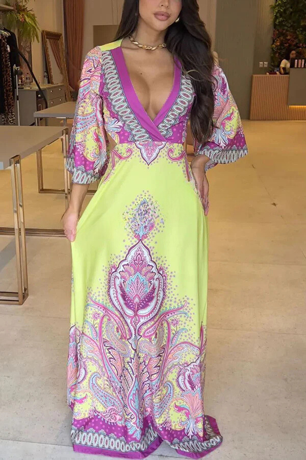 Robe longue de vacances dos nu à manches cloche et imprimé style palais