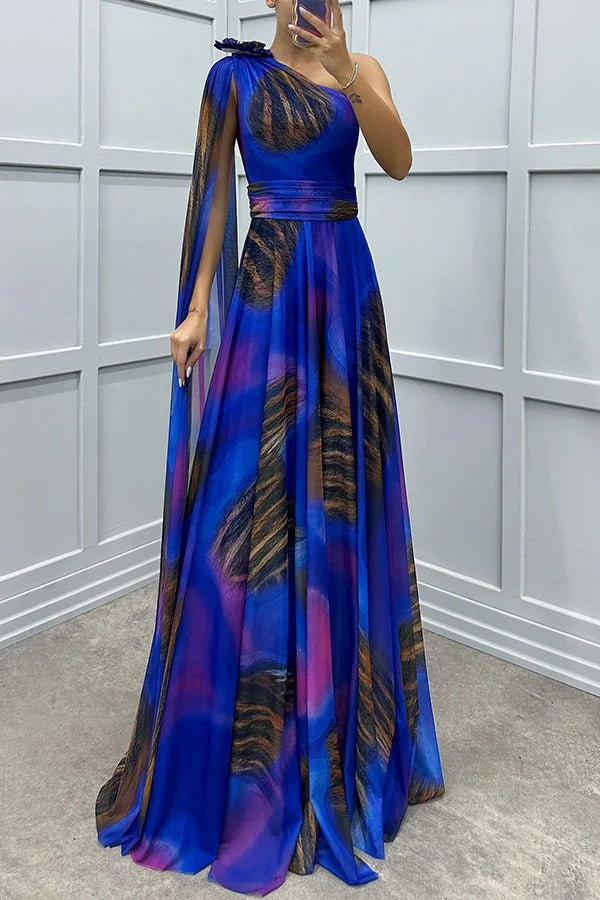 Robe longue à imprimé floral unique Lucia, asymétrique, manches drapées