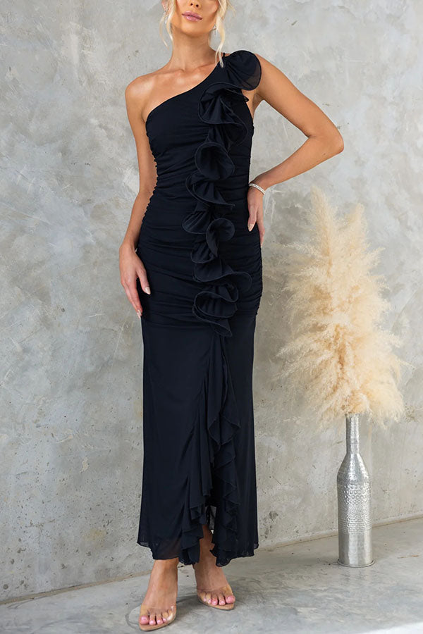 Robe longue extensible à une épaule en maille Rehna à volants 3D