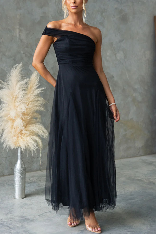 Robe longue de soirée en tulle à une épaule Grace Vibes