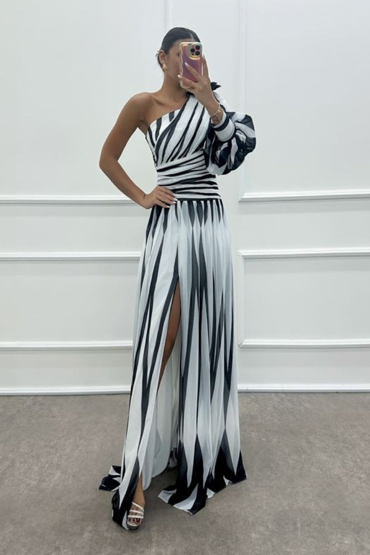 Robe asymétrique à motif de roses