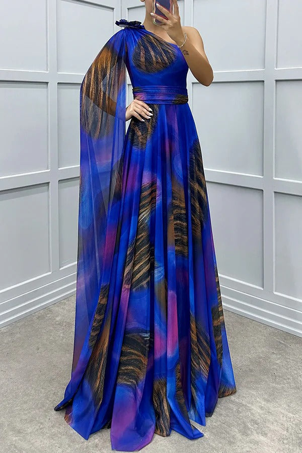 Robe longue à imprimé floral unique Lucia, asymétrique, manches drapées