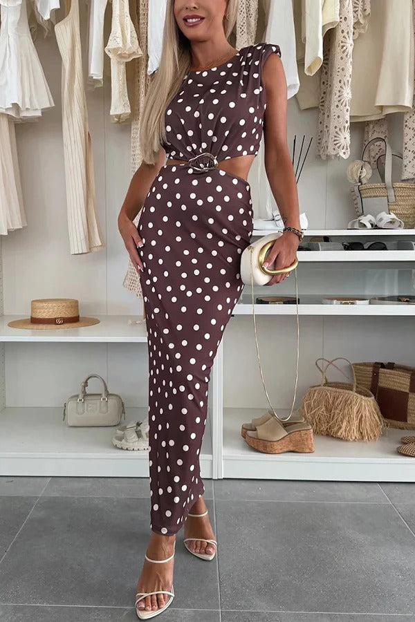 Roxane Stretch-Maxikleid mit gepunktetem Muster, Schulterpolstern, Metallausschnitten an der Taille und Schlitz