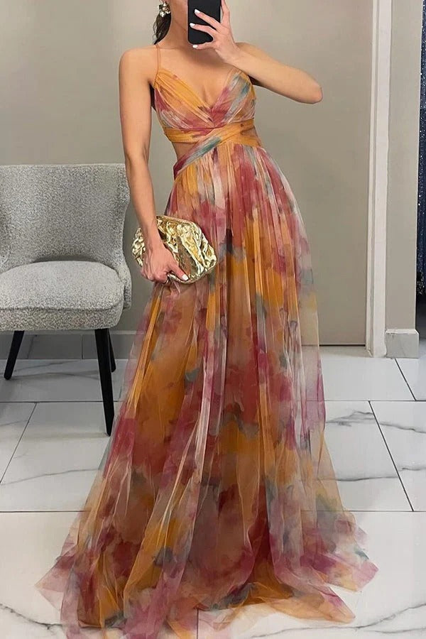 Robe longue Giselle en tulle à imprimé floral, découpe à la taille et lacets dans le dos