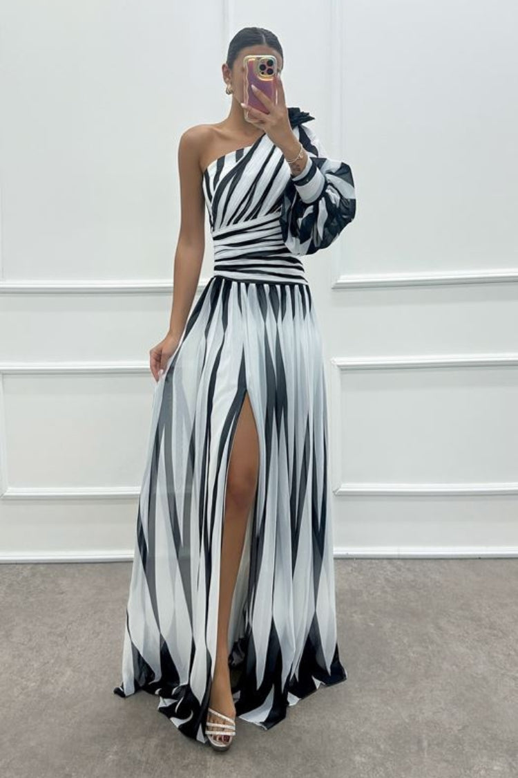 Robe asymétrique à motif de roses