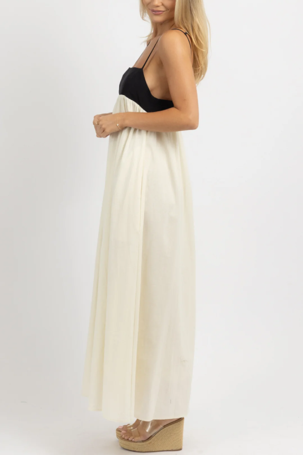 Sexy Sling-Maxikleid aus Leinenmischung mit rückenfreiem Kontrast