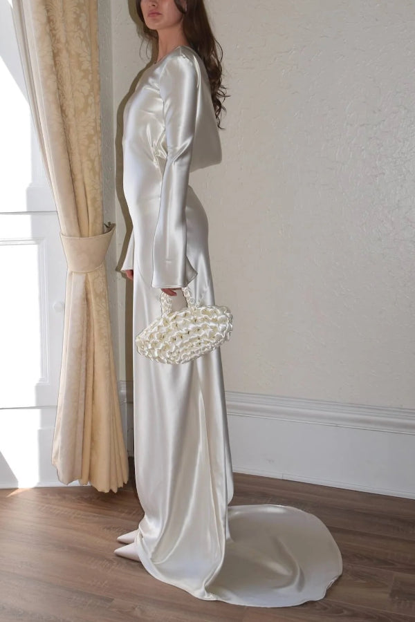 Robe longue en satin à col bénitier et dos ouvert Pearl Eden 