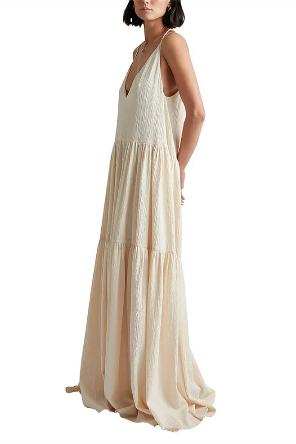 Robe longue élégante à bretelles et décolleté en V profond