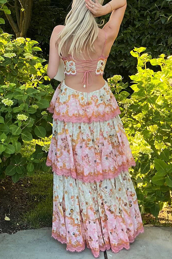 Charming Smile – Maxikleid mit Blumenmuster, gewelltem Spitzenbesatz am Rücken und Bindeband