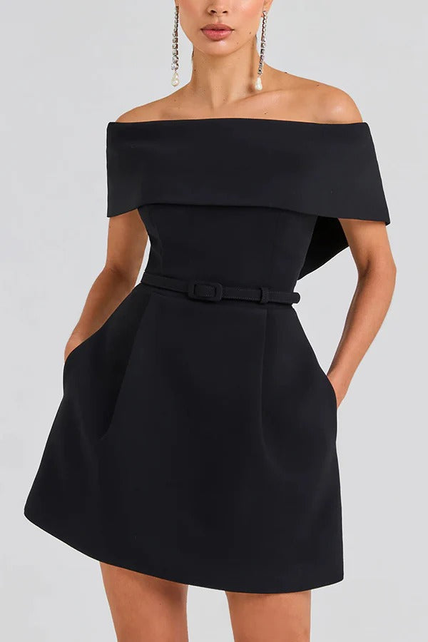Elegantes Abend-Minikleid mit Revers, Bandeau, abnehmbarem Gürtel und Taschen