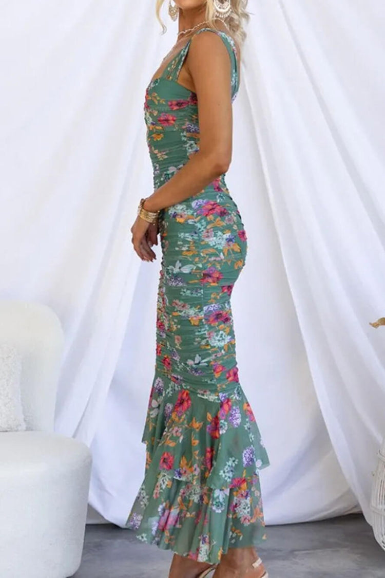 Robe longue à volants et superposition en maille florale, stylisée à la perfection 