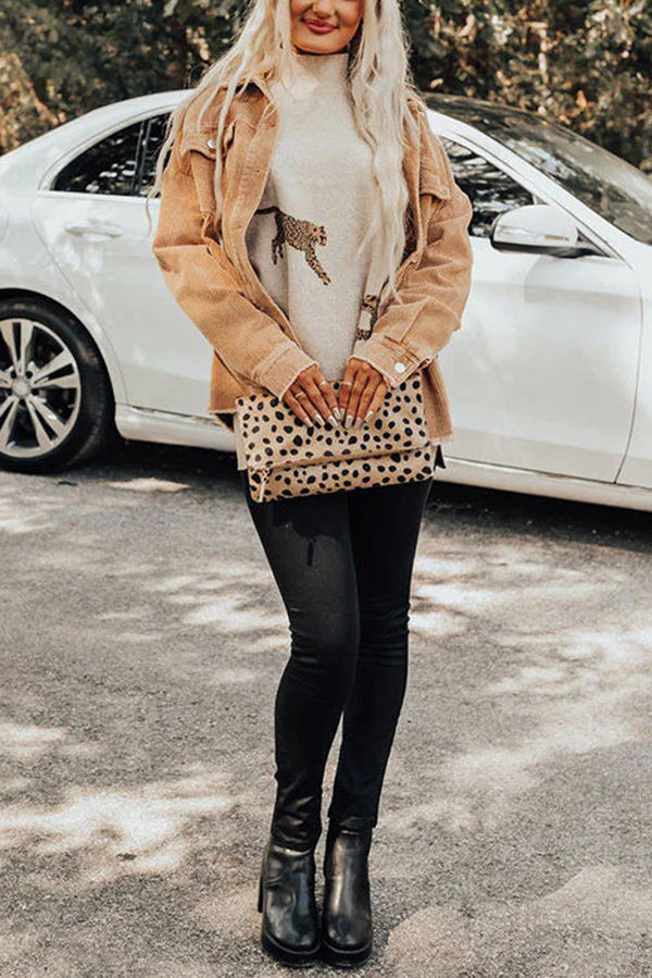 COZY AND KIND – LOCKERES SWEATSHIRT MIT LEOPARDENSCHLITZ
