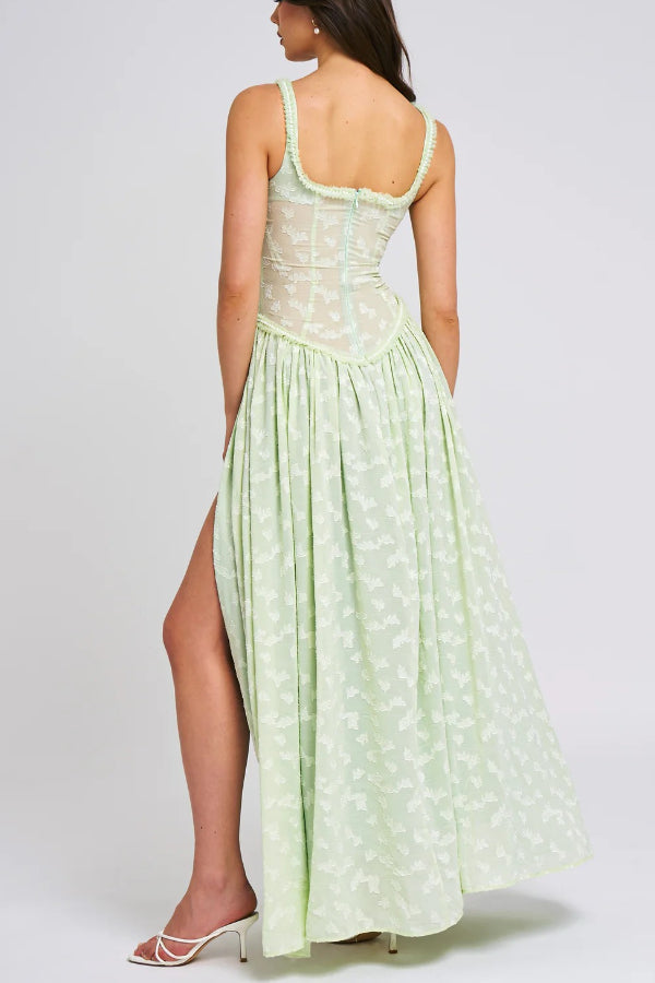 Robe longue fendue haute texturée en jacquard vert clair à col carré Ulissa