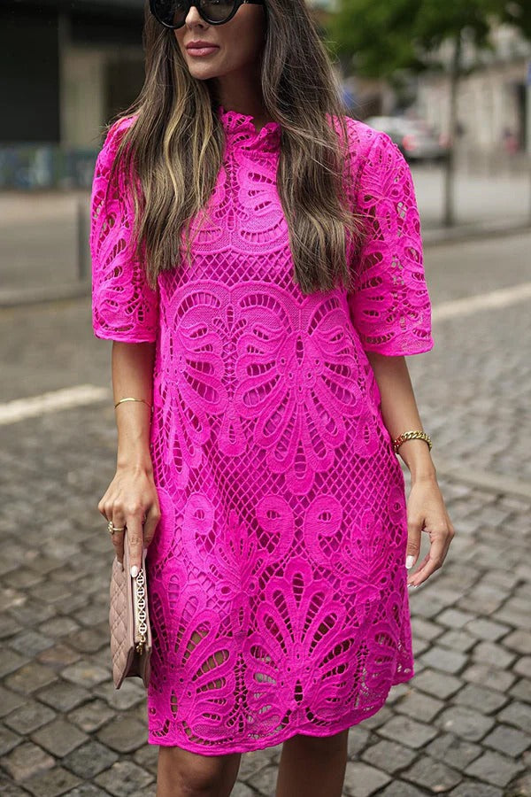 Mini-robe en dentelle au crochet Reason To Smile 