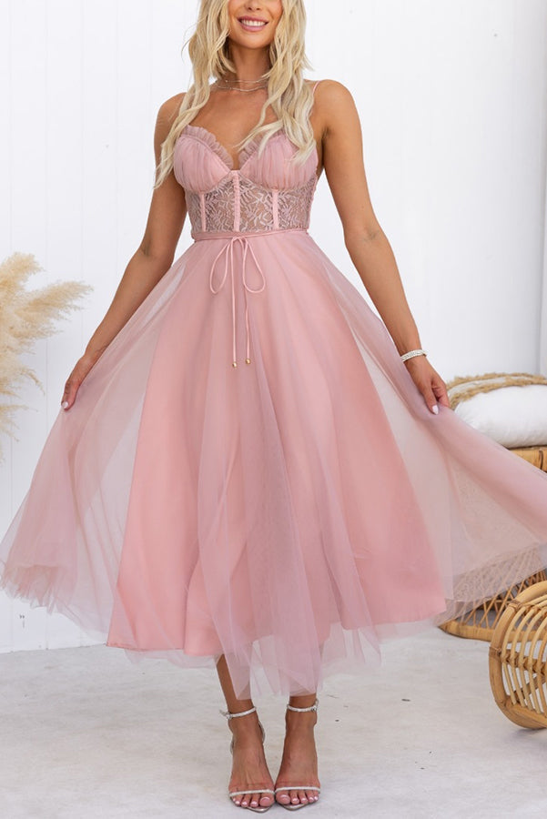 Robe longue de soirée en tulle et dentelle Carrie In Paris