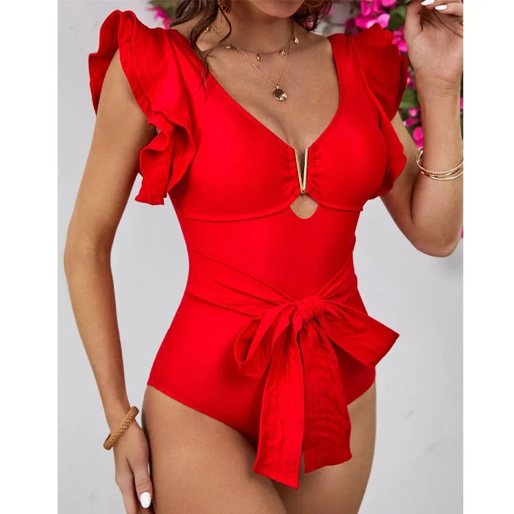 Maillot de bain une pièce à lacets et volants et paréo 