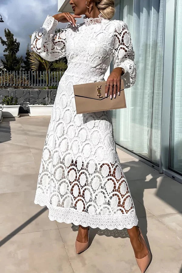 Robe mi-longue de soirée romantique, sensuelle et élégante en dentelle au crochet à manches lanternes 