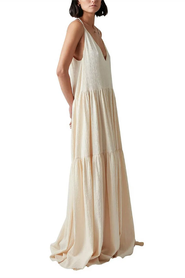 Robe longue élégante à bretelles et décolleté en V profond