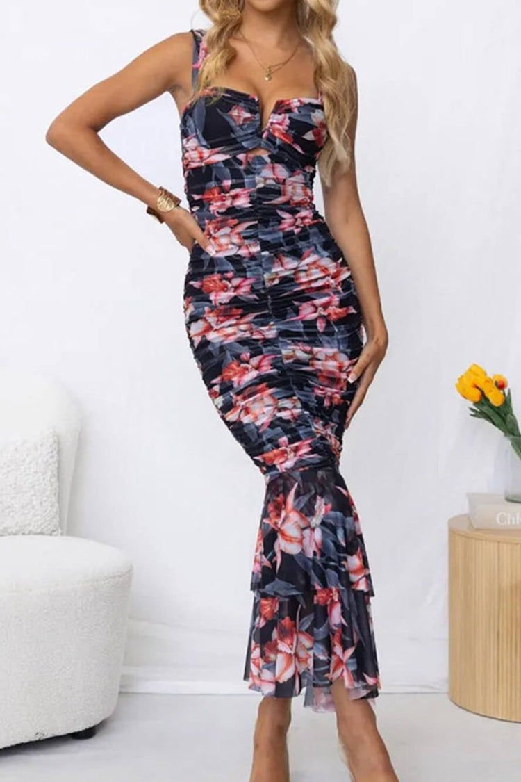 Robe longue à volants et superposition en maille florale, stylisée à la perfection 