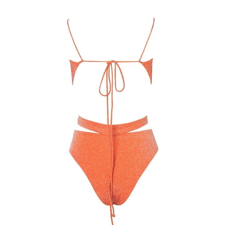 Maillot de bain une pièce et jupe plissés à texture brillante 
