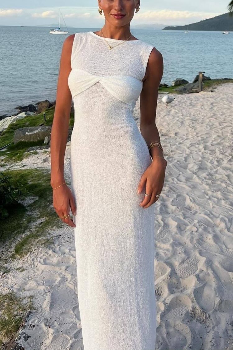 Robe longue en tricot à col rond sans manches
