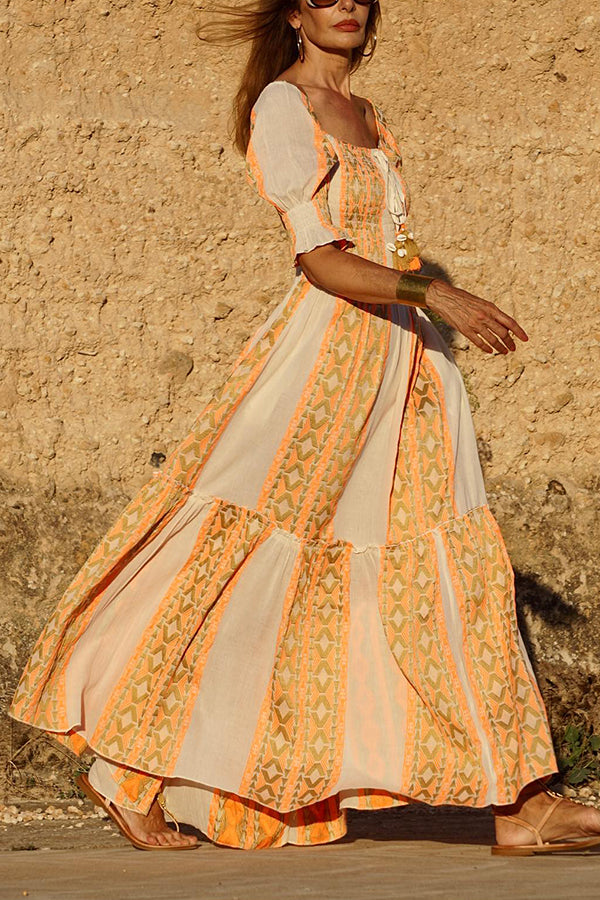 Robe à manches longues avec coutures tendance