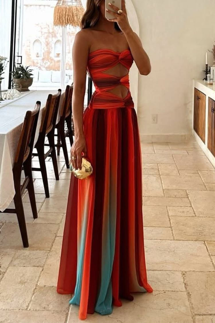 Robe longue de vacances Sardinia Sunset en maille imprimée, à découpes torsadées et épaules dénudées