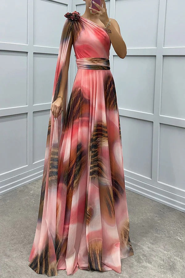 Robe longue à imprimé floral unique Lucia, asymétrique, manches drapées