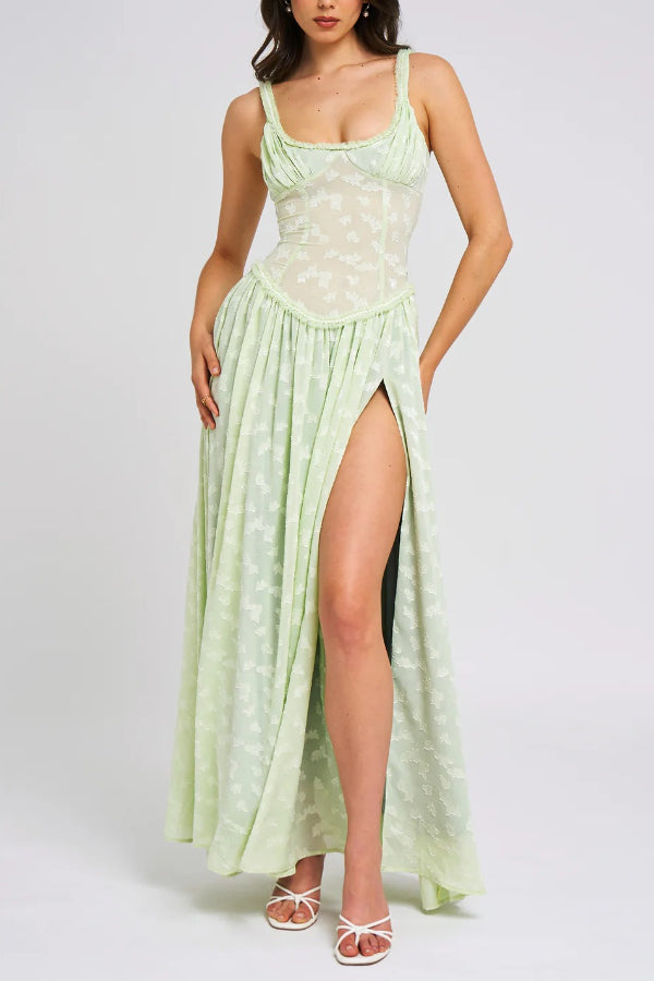 Robe longue fendue haute texturée en jacquard vert clair à col carré Ulissa