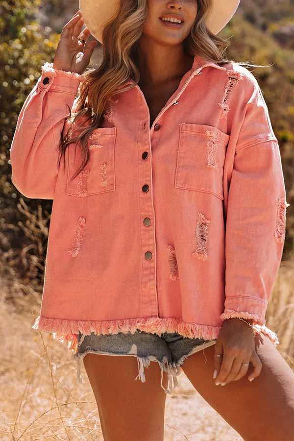Veste en jean usée à ourlet brut avec poches poitrine