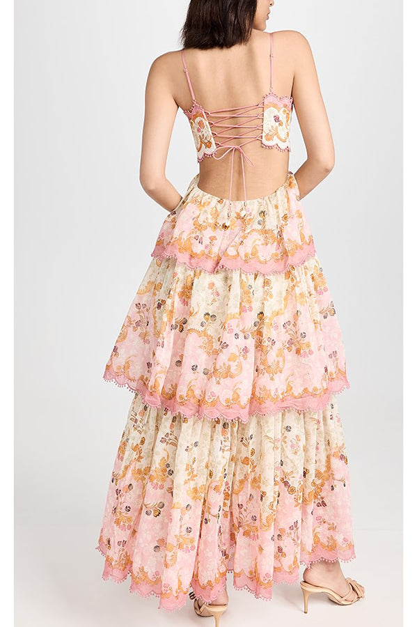 Charming Smile – Maxikleid mit Blumenmuster, gewelltem Spitzenbesatz am Rücken und Bindeband