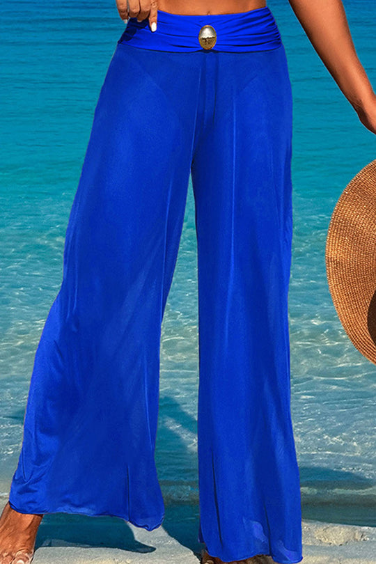 Three-piece swimsuit with button-like decorations on the chest