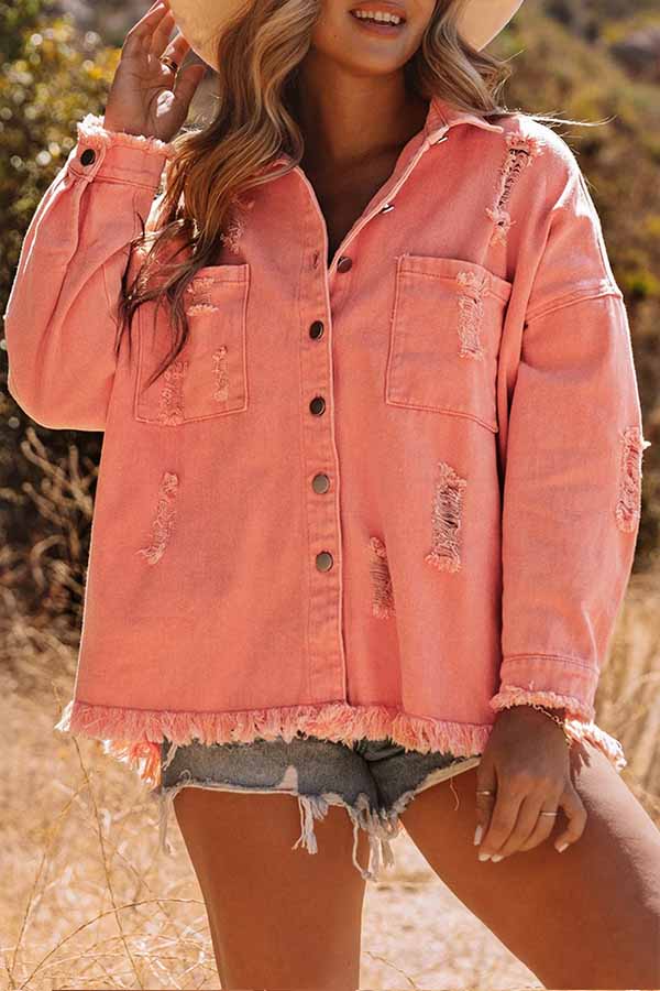 Veste en jean usée à ourlet brut avec poches poitrine