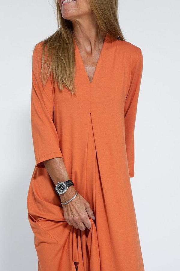 Robe longue fendue en tricot à manches trois-quarts et col en V de couleur unie