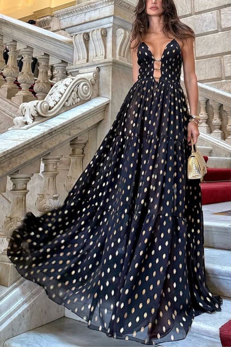 Robe longue légère en mousseline de soie à imprimé pois dorés et découpes
