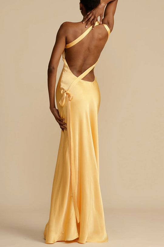 Robe longue asymétrique en satin à une épaule et dos nu Moonlit Soiree 