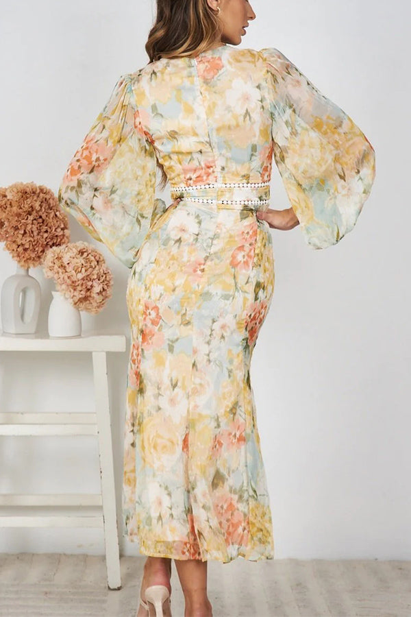Robe jupe queue-de-pie à plis irréguliers et coupe slim