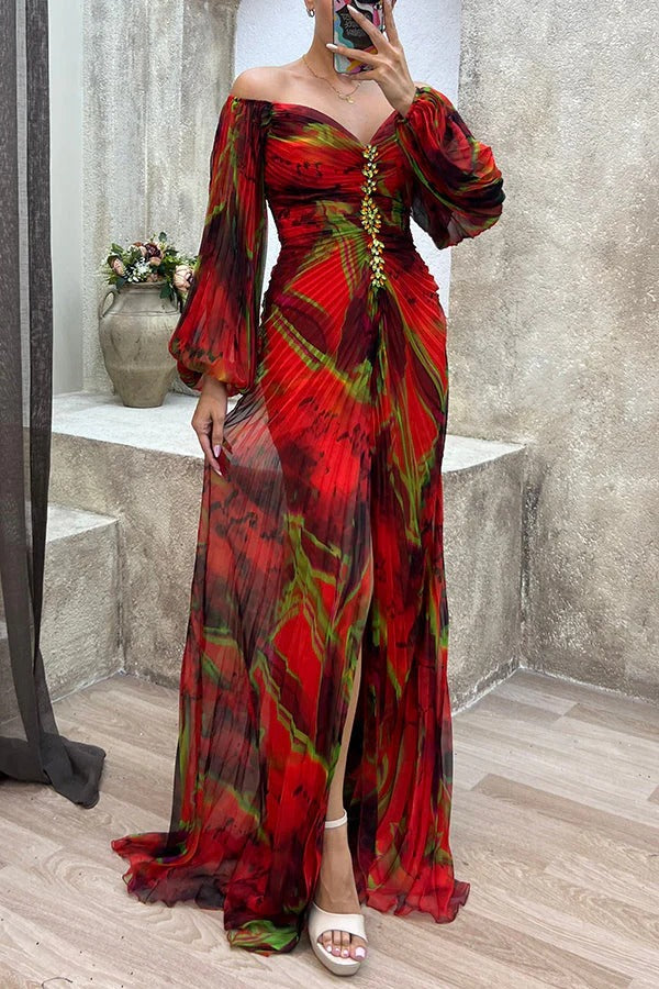 Robe longue fendue plissée à imprimé sérénade Sunset, épaules dénudées et diamants