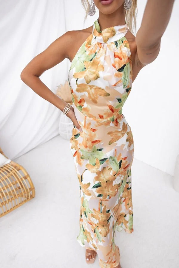 Happier Now – Neckholder-Maxikleid aus Satin mit Blumenmuster 