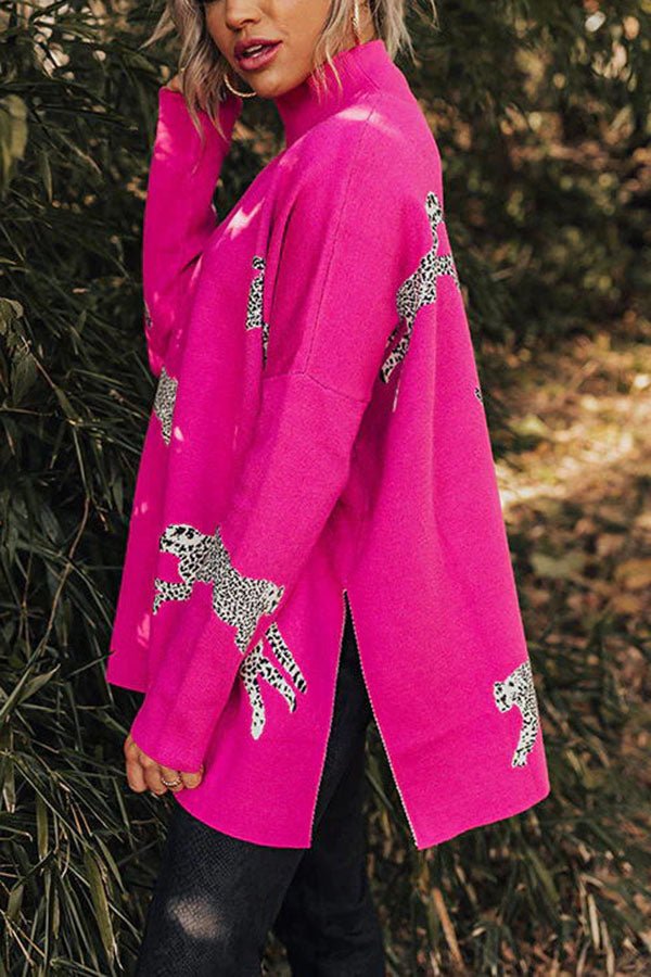 COZY AND KIND – LOCKERES SWEATSHIRT MIT LEOPARDENSCHLITZ