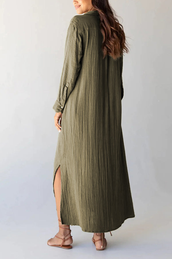 Robe longue ample verte froissée avec poches et fentes latérales