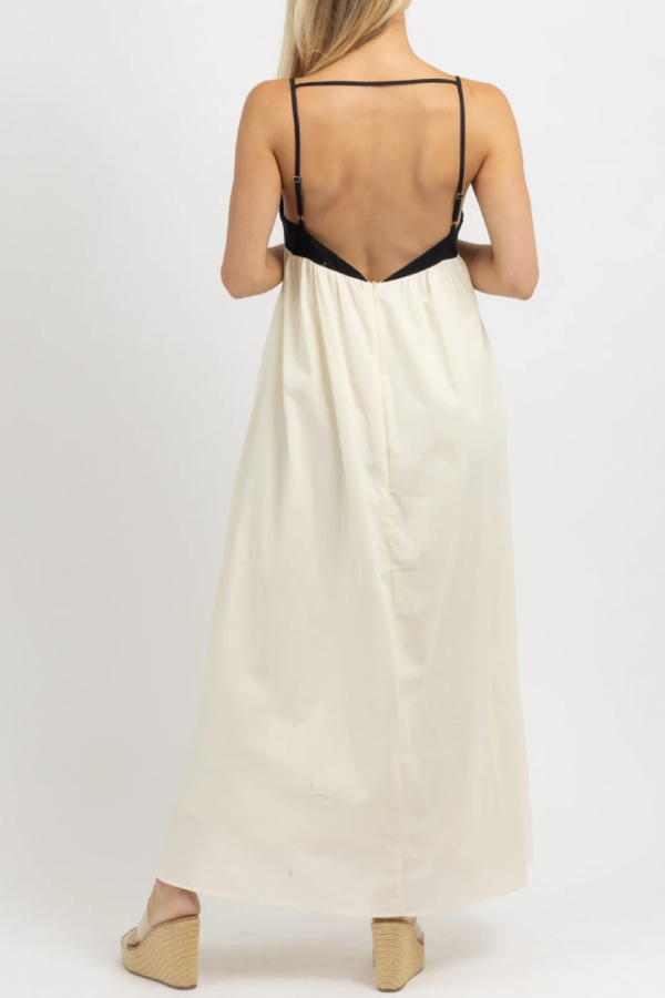 Sexy Sling-Maxikleid aus Leinenmischung mit rückenfreiem Kontrast