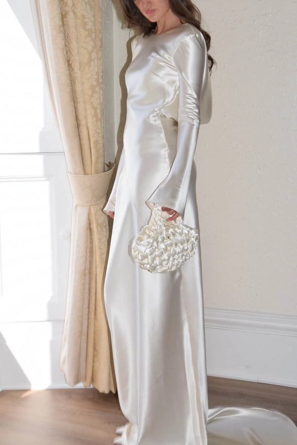 Robe longue en satin à col bénitier et dos ouvert Pearl Eden 