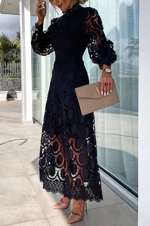 Robe mi-longue de soirée romantique, sensuelle et élégante en dentelle au crochet à manches lanternes 